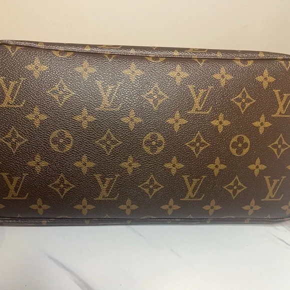 Authentic LV Neverfull 💗 - Picture 4 of 9